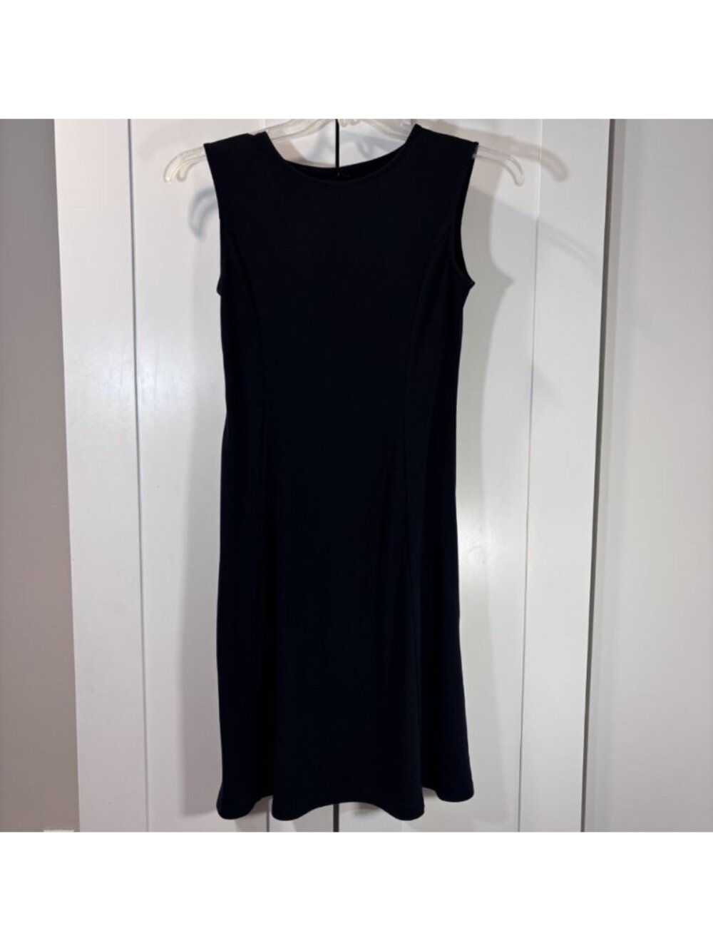 Uniqlo Black Dress Women's Size Small Sleeveless Mid-Length Knee Basic Neutral